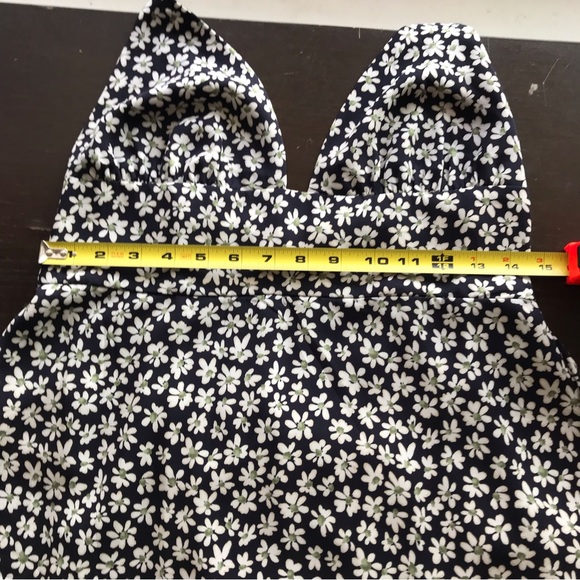 Urban Outfitters floral print dress size large - Picture 5 of 10